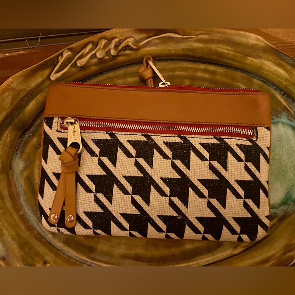 Spartina 449  leather and linen clutch NWOT
